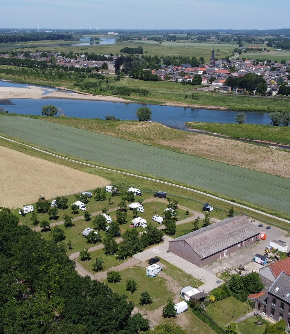 hoeve_de_ploeg_camping_maastricht_van_boven (1)